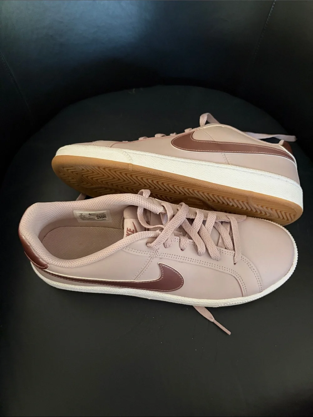 Nike Women's Blush Pink Leather Sneakers with Mauve Swoosh Size 9